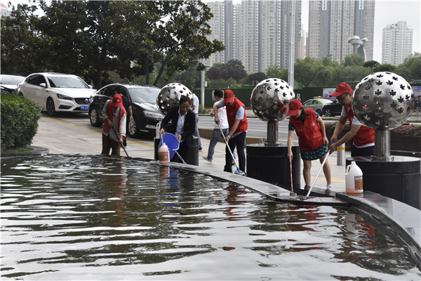 开云体育·开云官方网站-开云体育（中国）
联合商务区社区开展“清洁家园 美化社区”       主题志愿服务活动